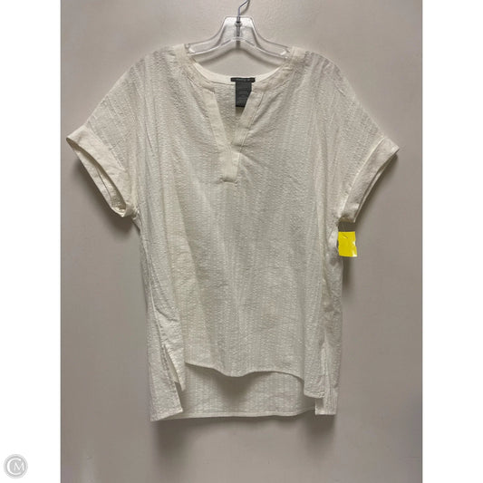 Top Short Sleeve By Matty M In White, Size: L