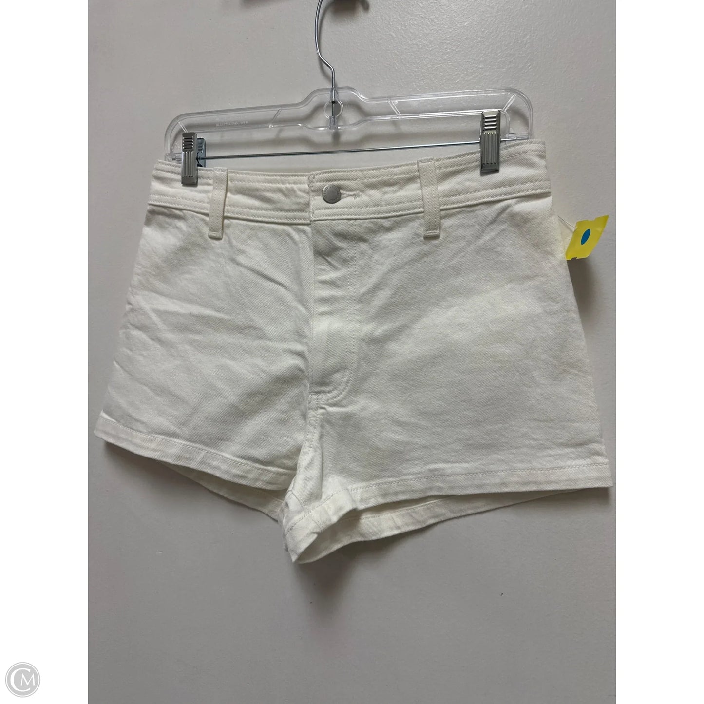 Shorts By Universal Thread In Cream, Size: 8