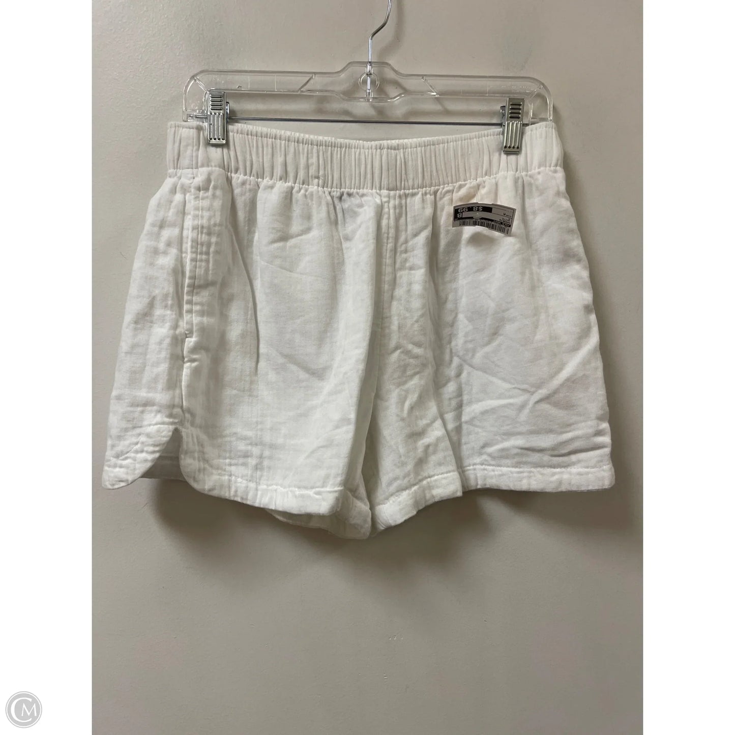 Shorts By Old Navy In White, Size: M