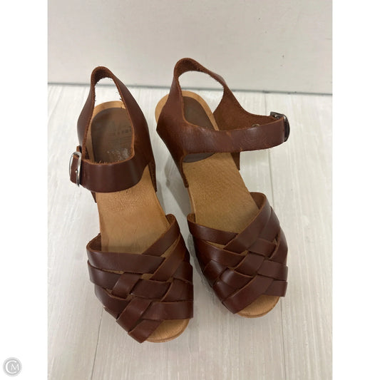 Sandals Heels Block By Mix It In Brown, Size: 6.5