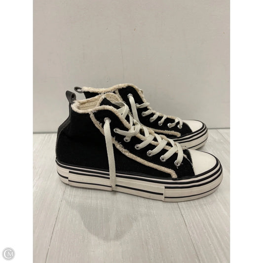 Shoes Sneakers By Clothes Mentor In Black, Size: 8.5