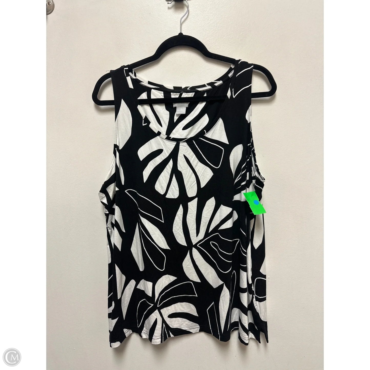 Top Sleeveless By Chicos In Black & White, Size: Xl