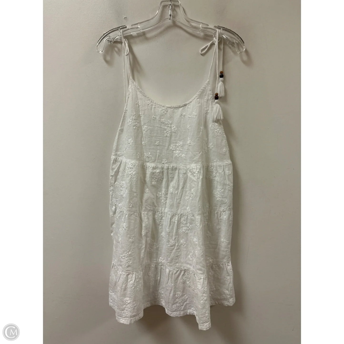 Dress Casual Short By C And C In White, Size: L