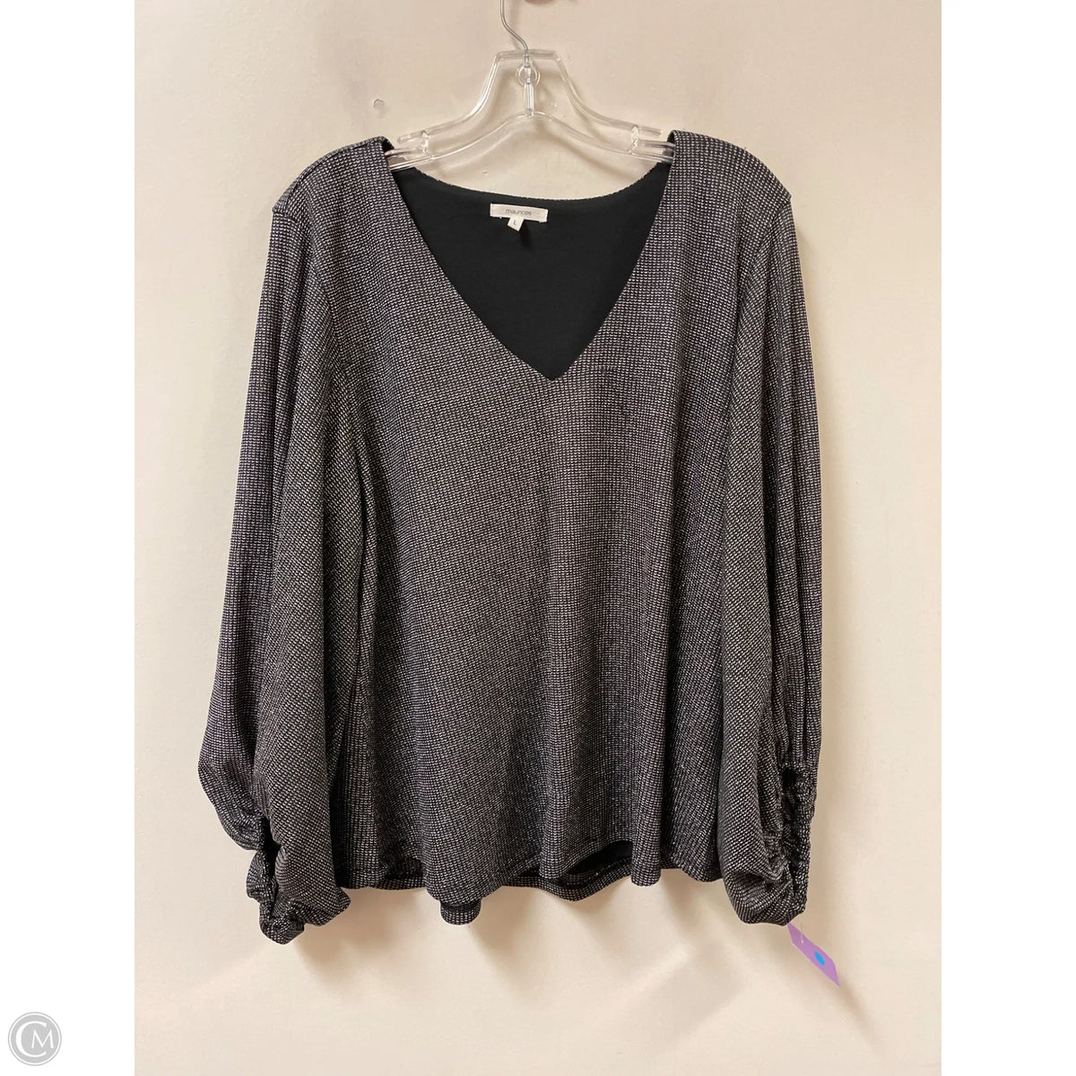 Top Long Sleeve By Maurices In Silver, Size: L