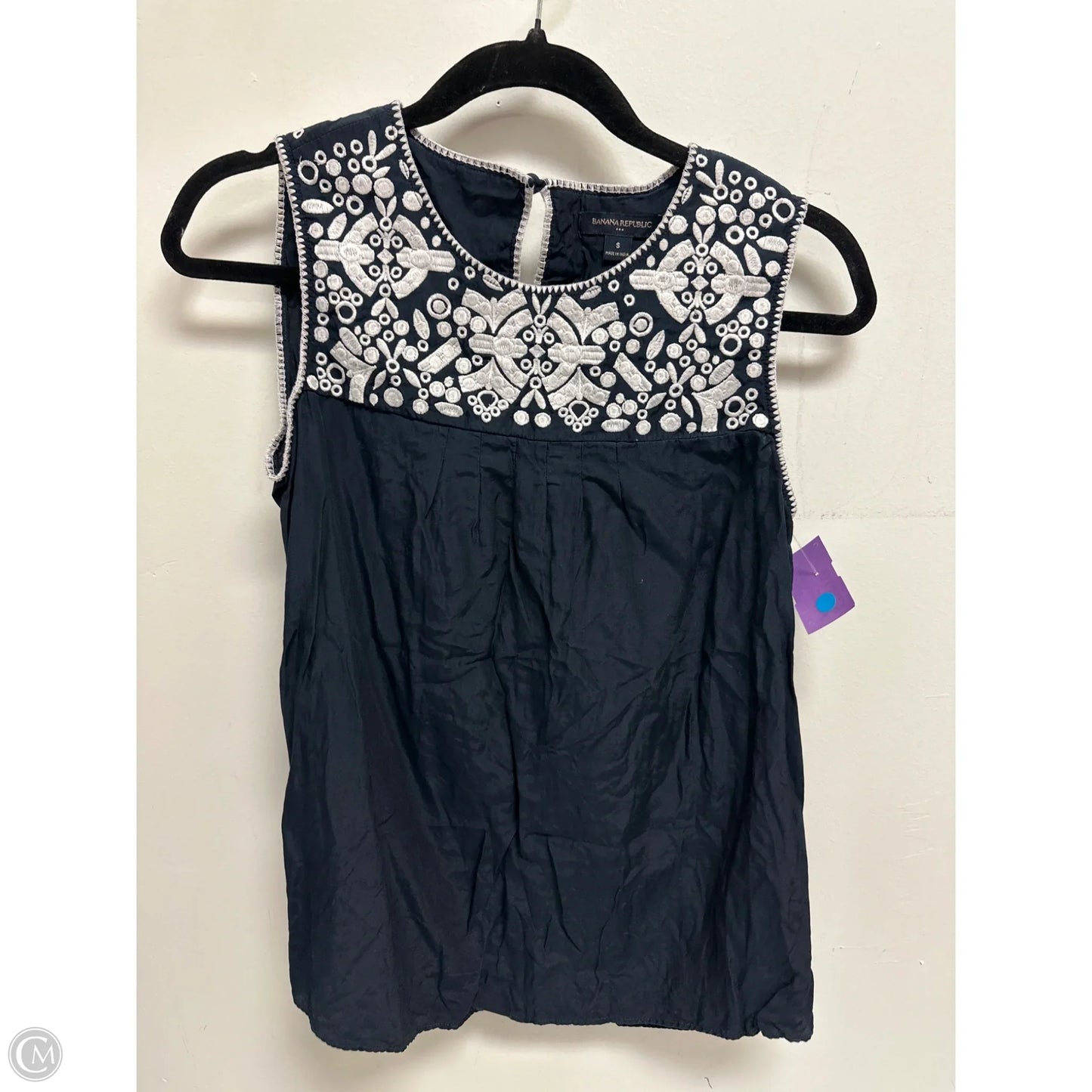 Top Sleeveless By Banana Republic In Navy, Size: S