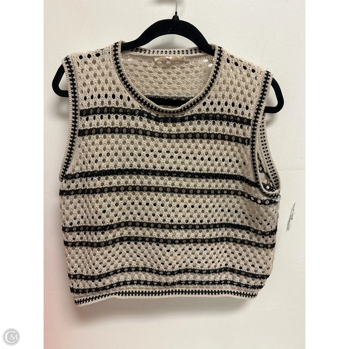 Top Sleeveless By Solitaire In Cream, Size: L