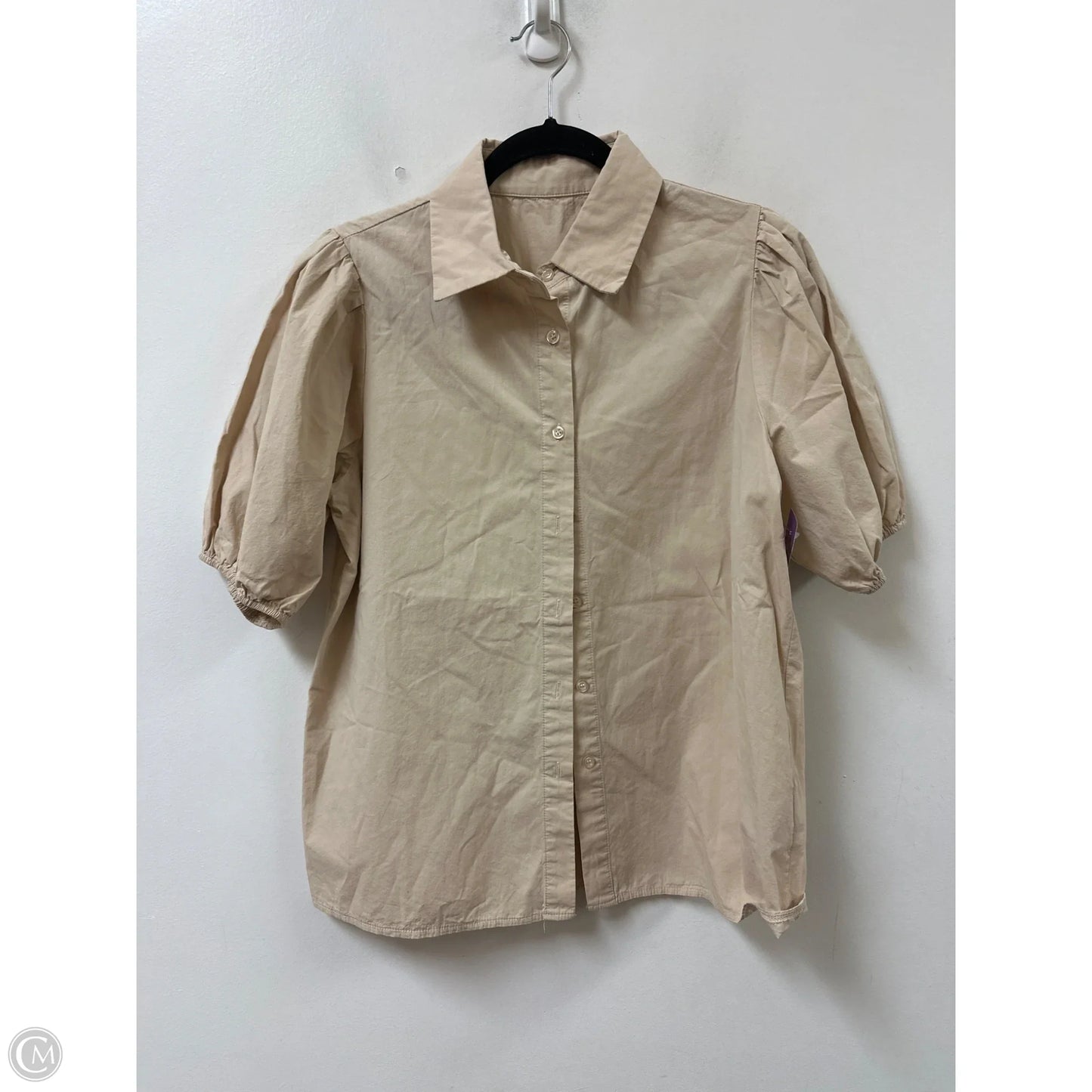 Top Short Sleeve By Clothes Mentor In Cream, Size: M