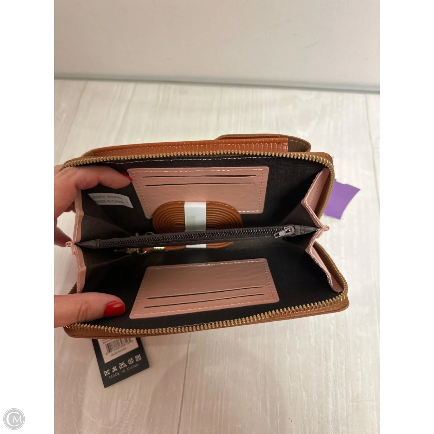 Wallet By Clothes Mentor, Size: Medium