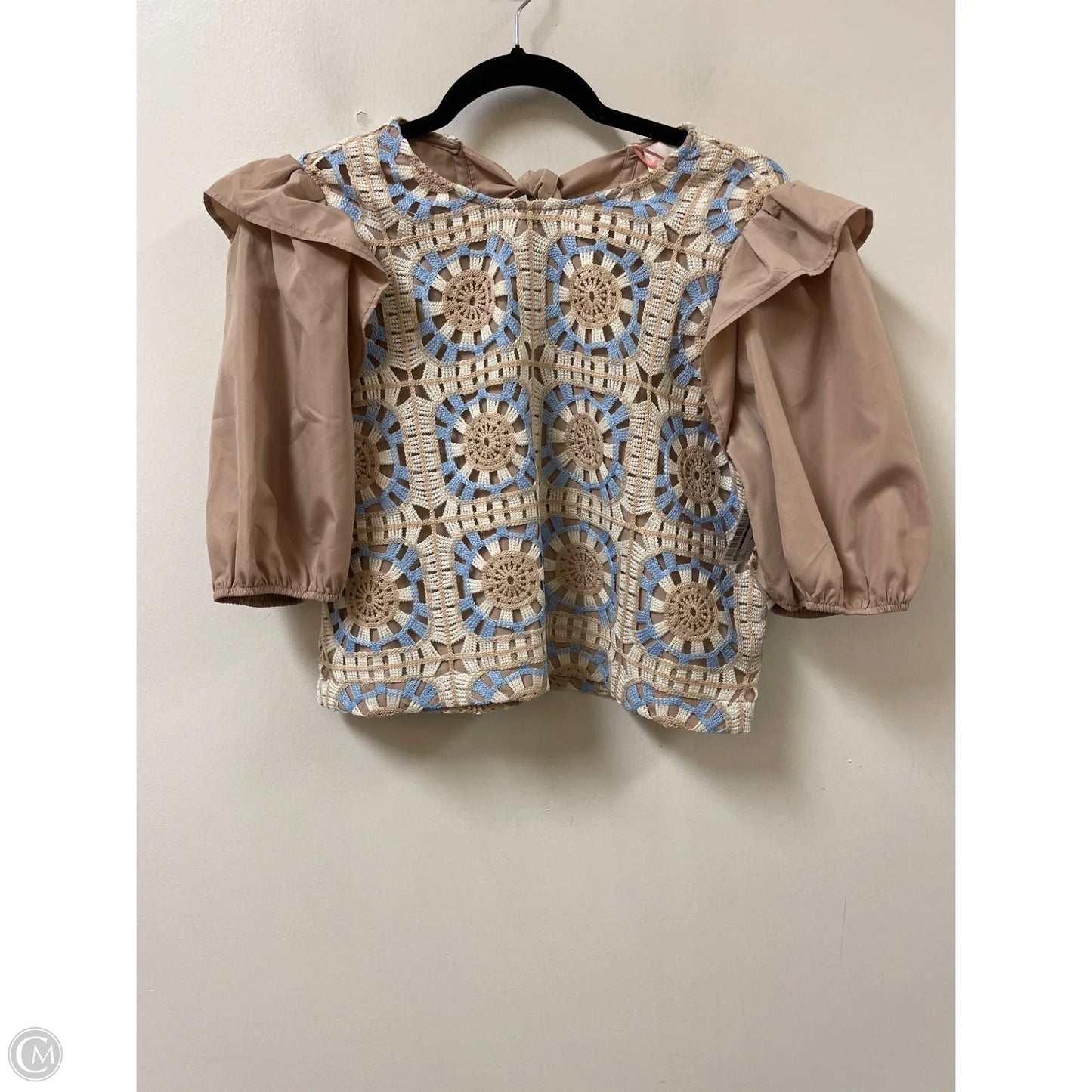 Top Short Sleeve By Entro In Tan, Size: S