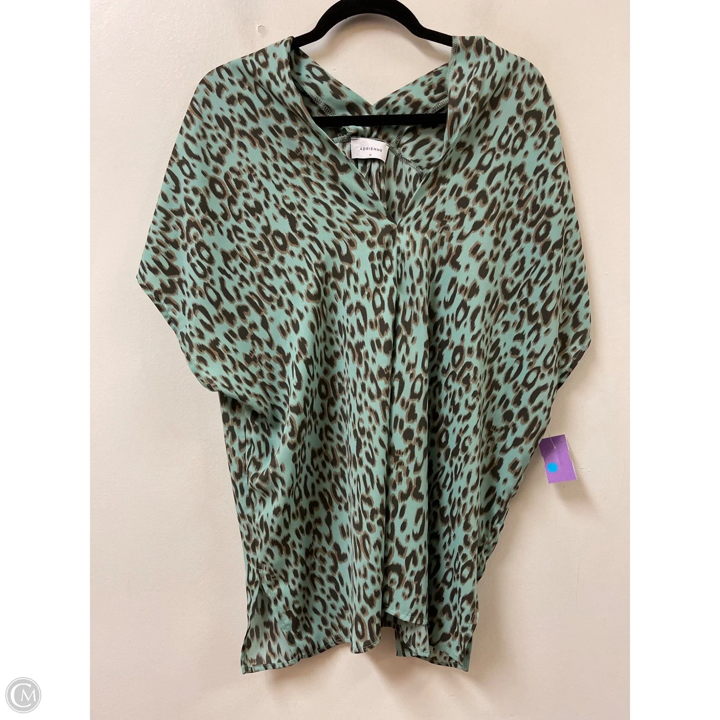 Top Short Sleeve By Clothes Mentor In Green, Size: M