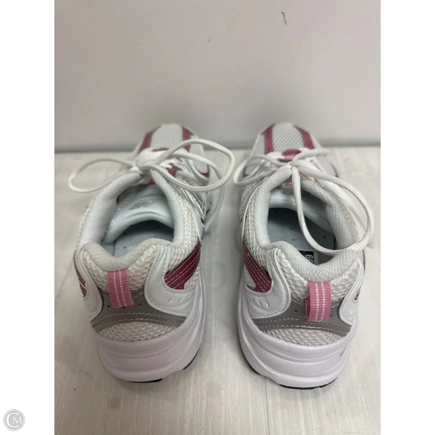 Shoes Athletic By New Balance In Pink & Silver, Size: 7