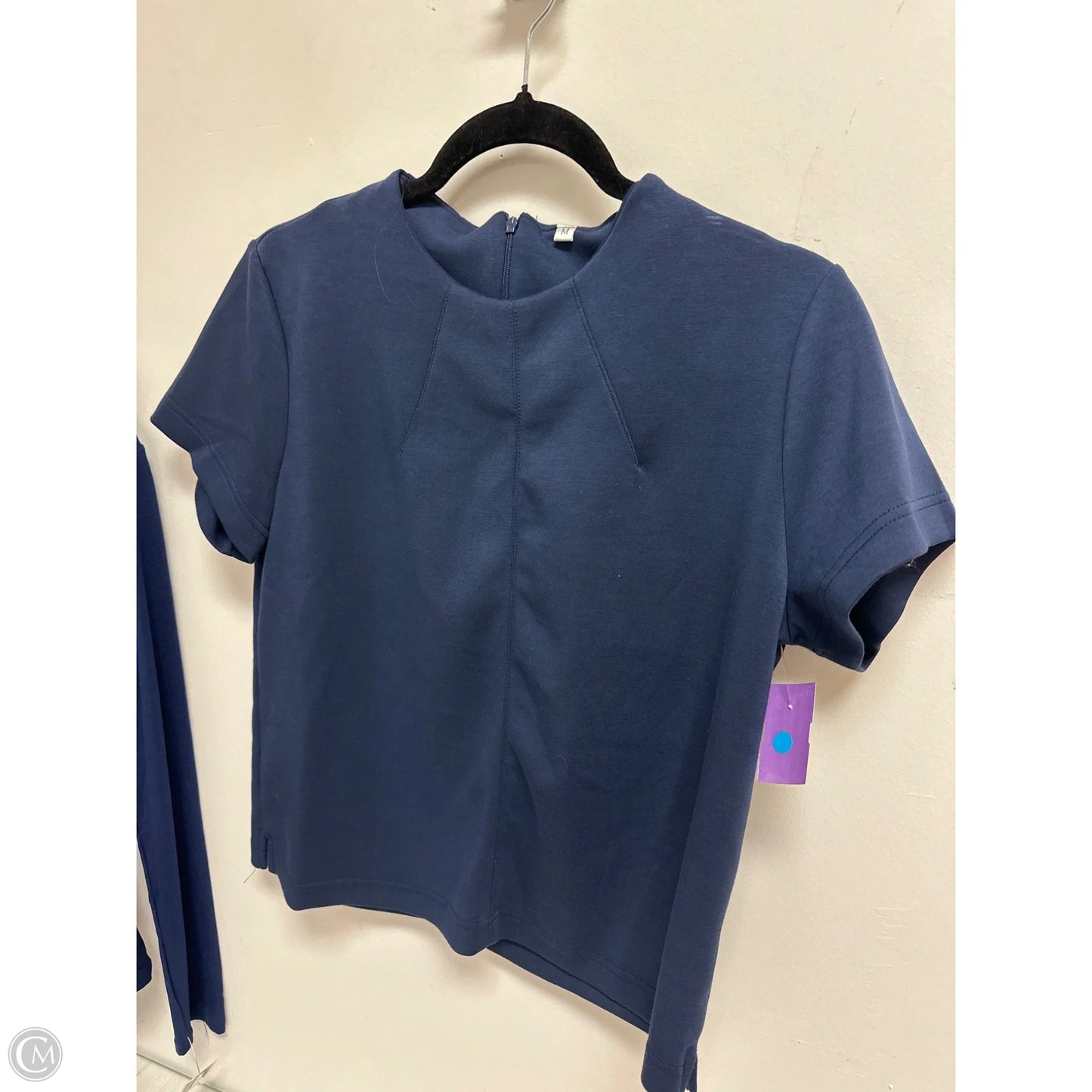 Top Short Sleeve By Clothes Mentor In Navy, Size: M