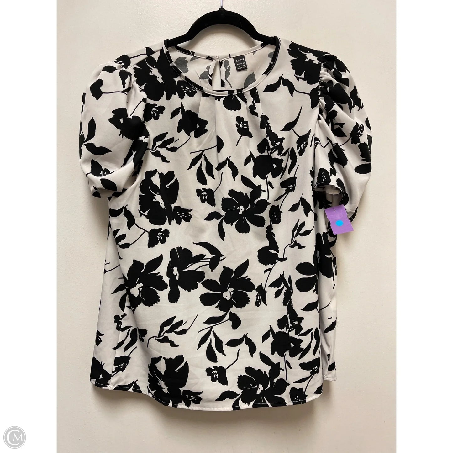 Top Short Sleeve By Shein In Black & White, Size: Xl