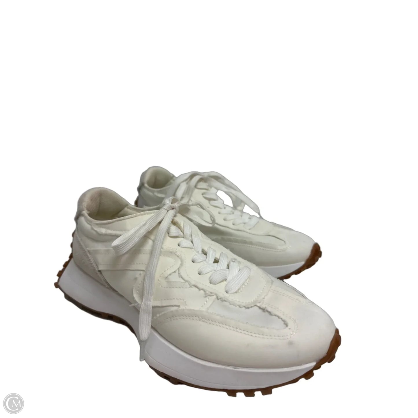 Shoes Sneakers By Steve Madden In Cream, Size: 9