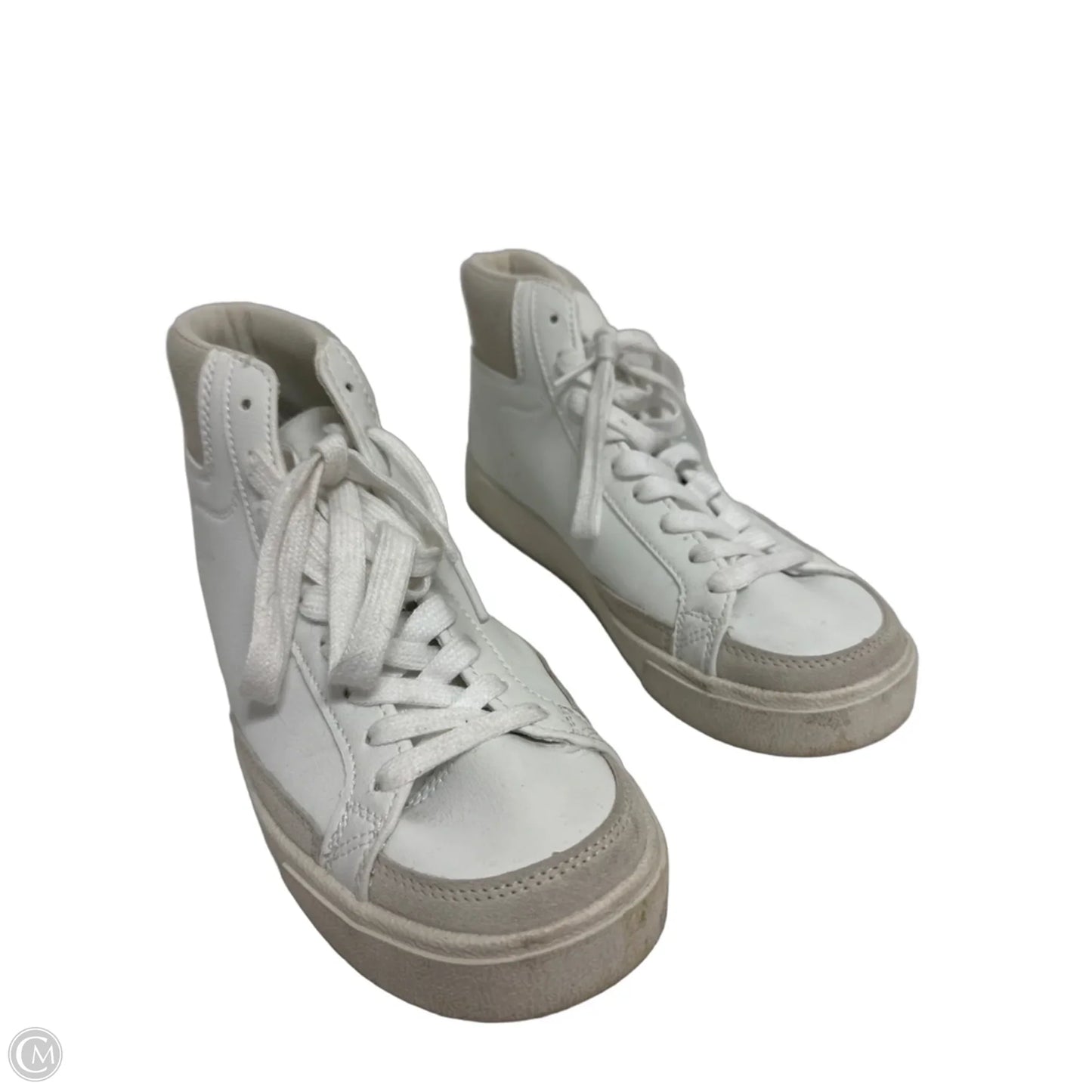 Shoes Sneakers By No Boundaries In White, Size: 7