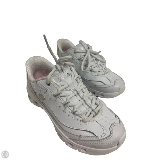 Shoes Sneakers By Skechers In White, Size: 8