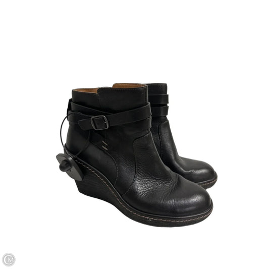 Boots Ankle Heels By Sofft In Black, Size: 6.5