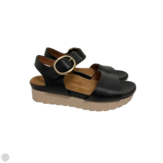 Sandals Flats By Sofft In Black, Size: 6.5