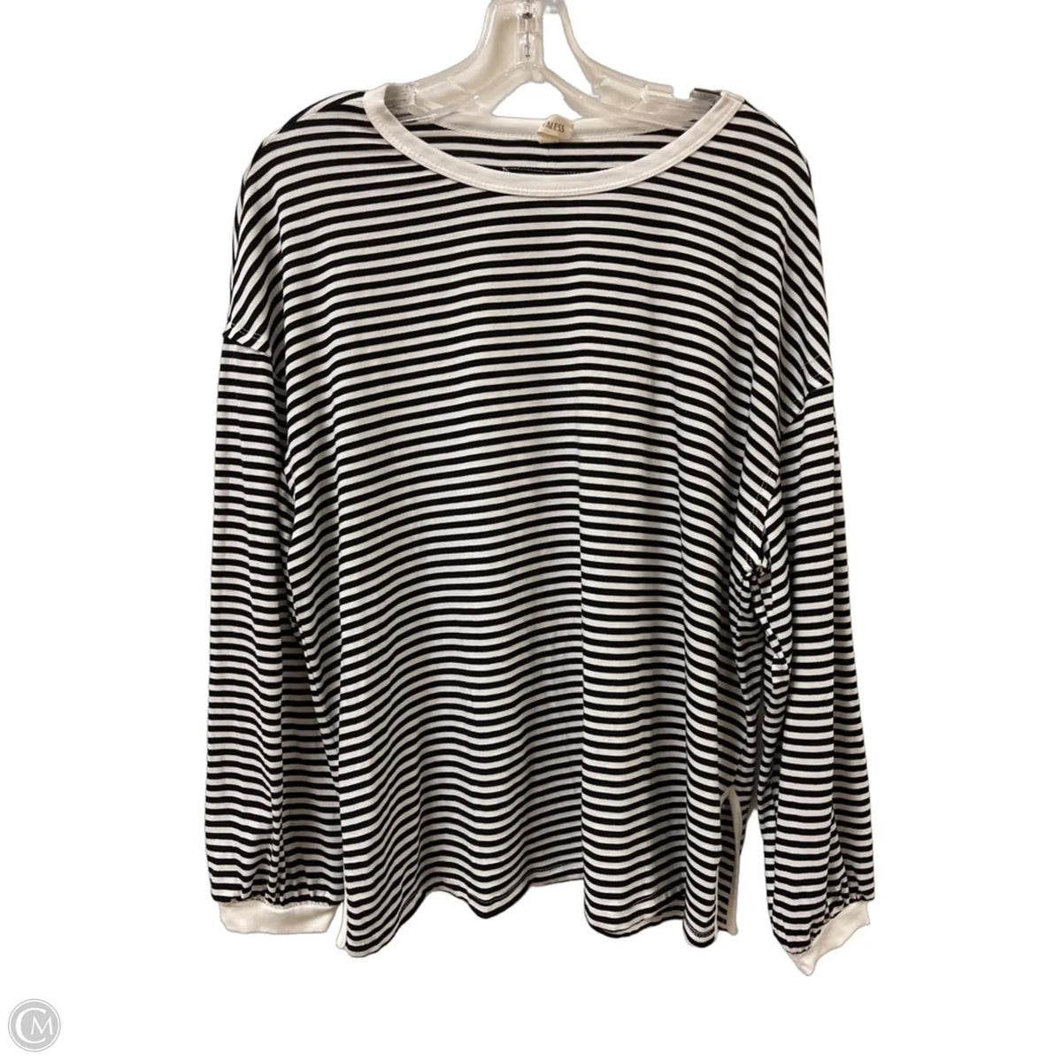 Top Long Sleeve By Evaless In Striped Pattern, Size: M