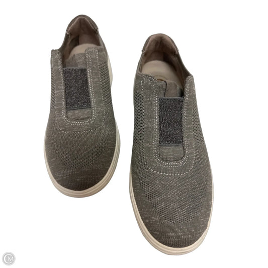 Shoes Sneakers By Bzees In Grey, Size: 8