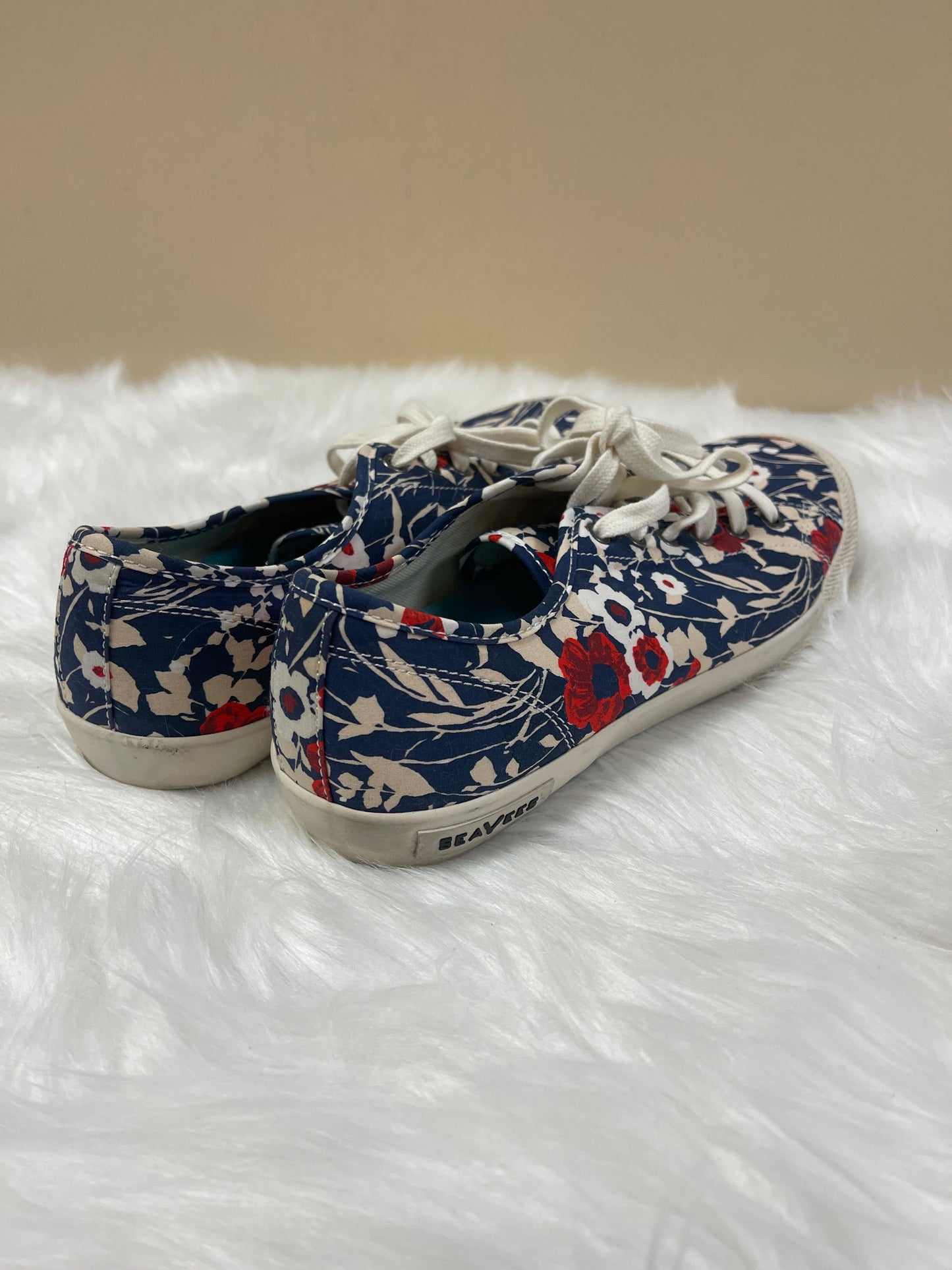 Shoes Sneakers By Trina Turk  Size: 9.5