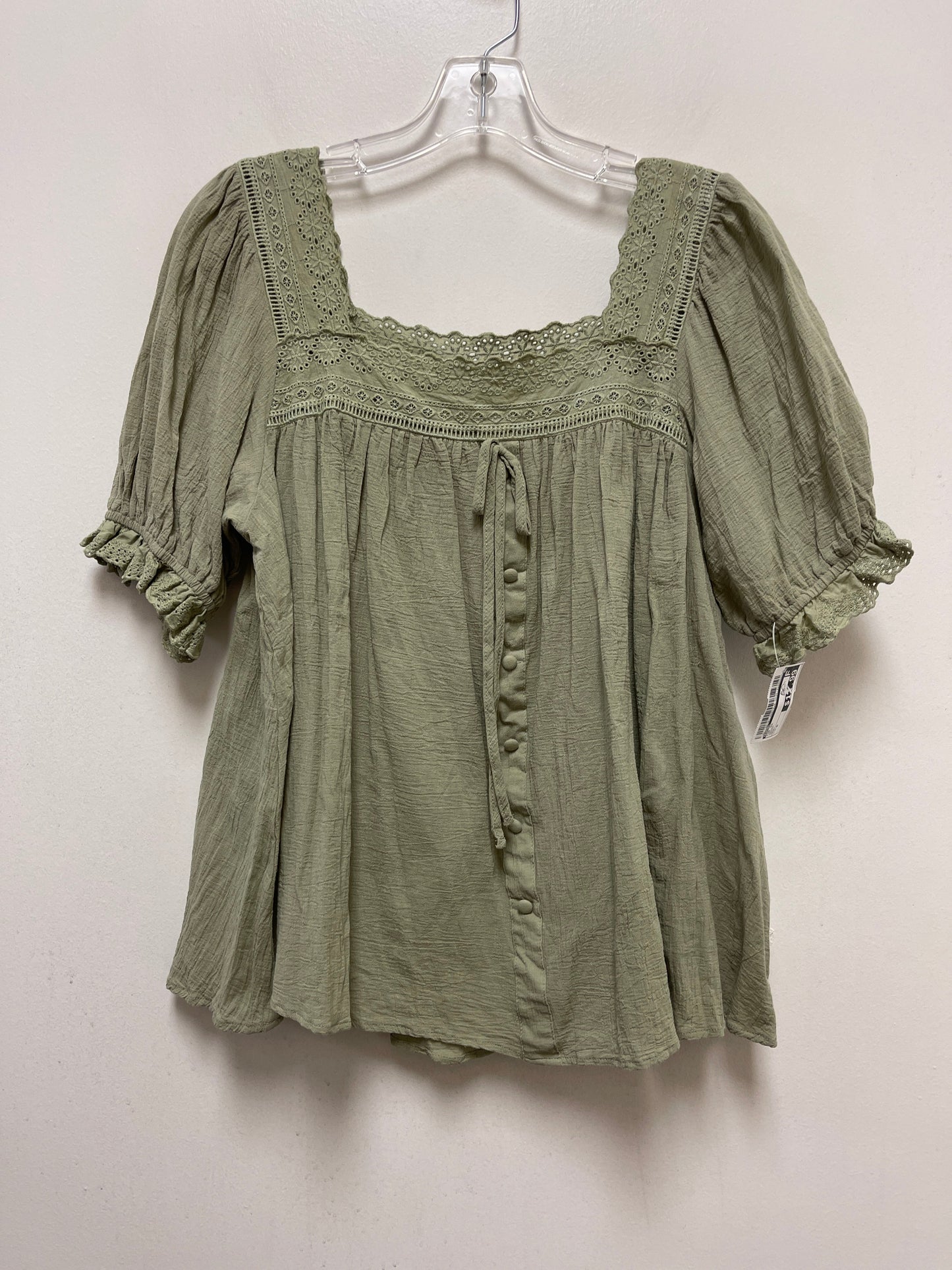 Green Top Short Sleeve Easel, Size M