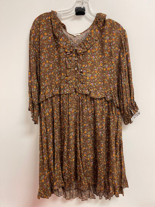 Brown Dress Casual Short Easel, Size M