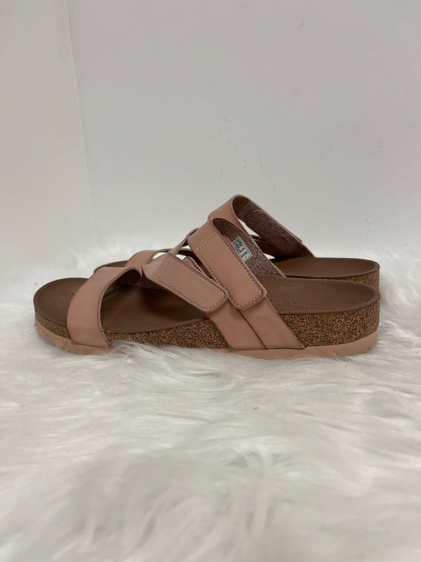 Pink Sandals Flats Skechers, Size 9