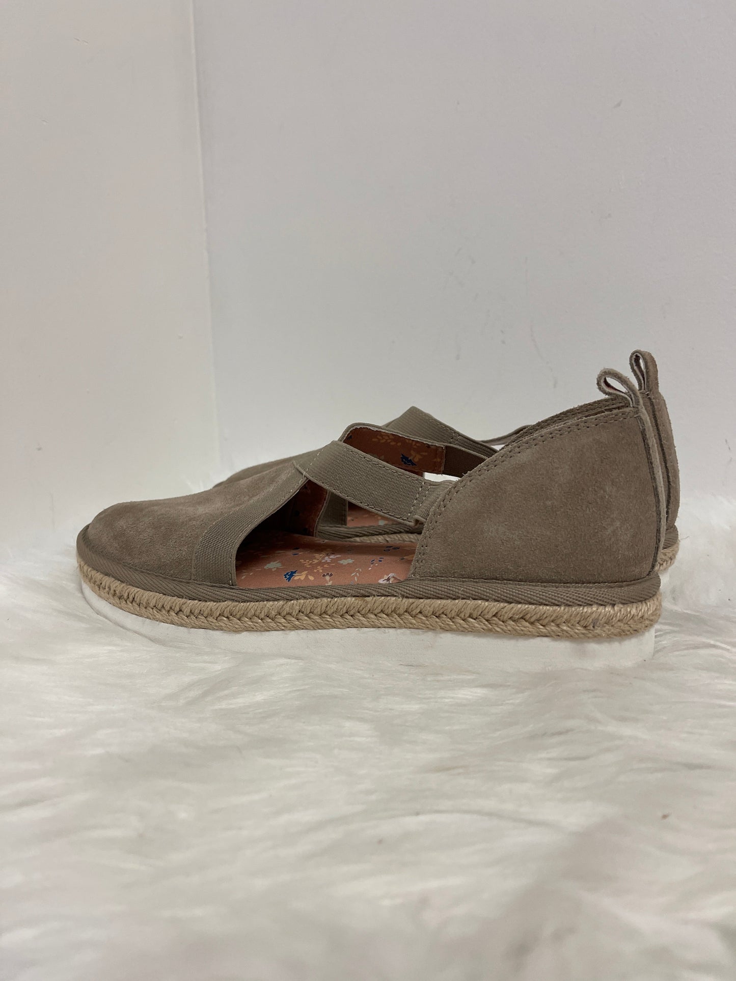 Taupe Shoes Flats Lucky Brand, Size 8