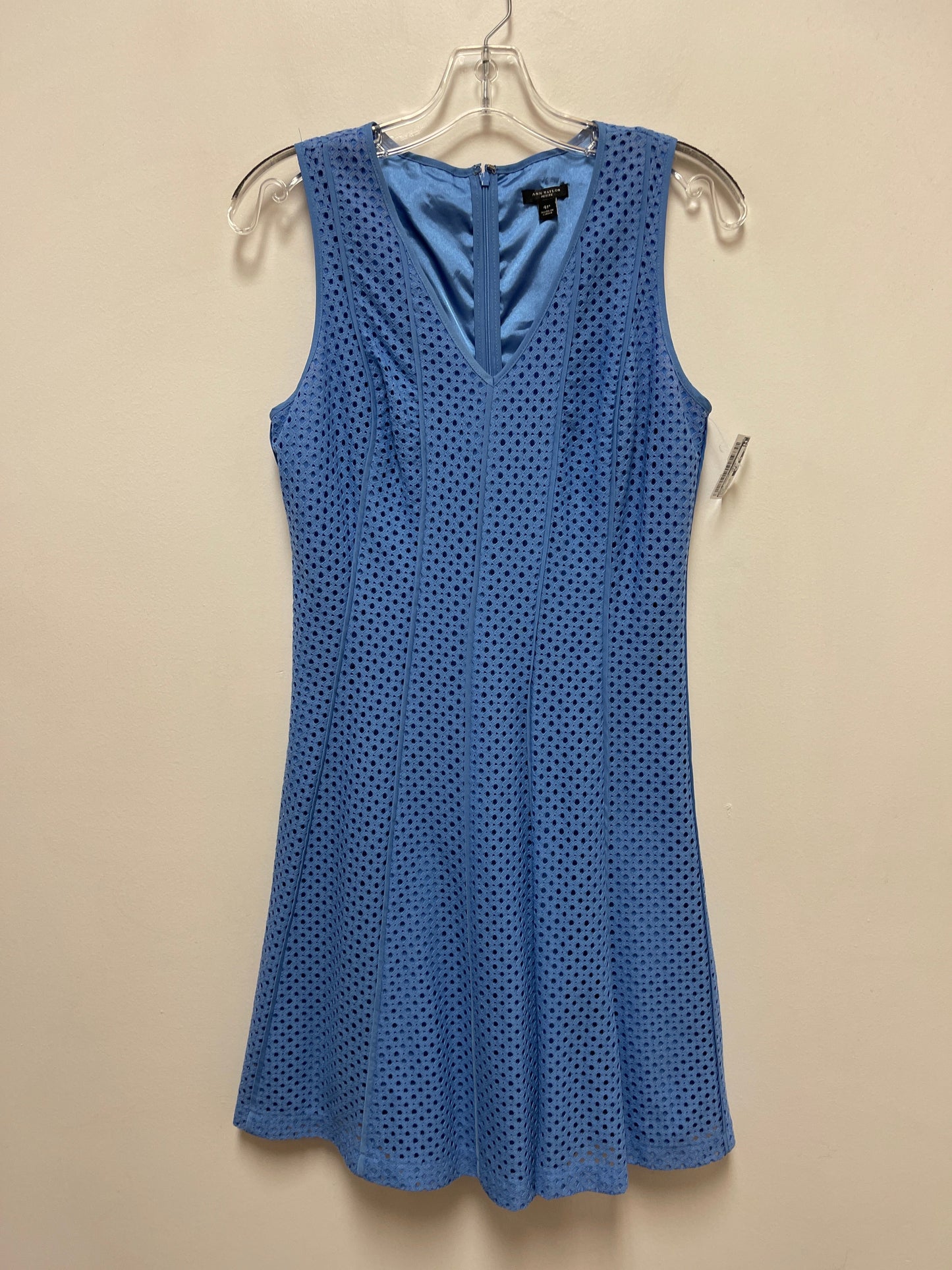 Dress Casual Short By Ann Taylor In Blue, Size: Petite   S