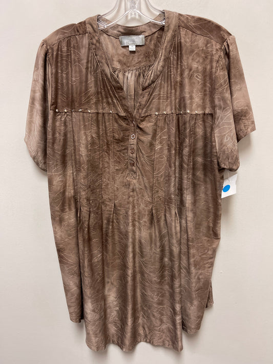 Top Short Sleeve By Clothes Mentor In Brown, Size: 1x