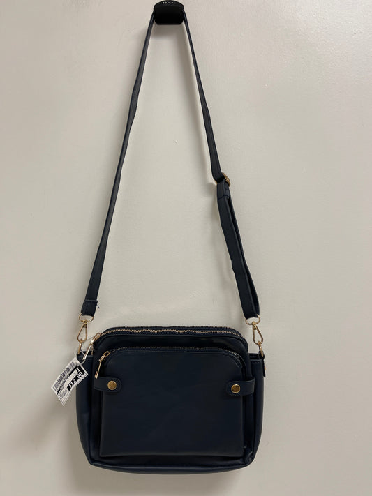 Crossbody By Clothes Mentor, Size: Medium