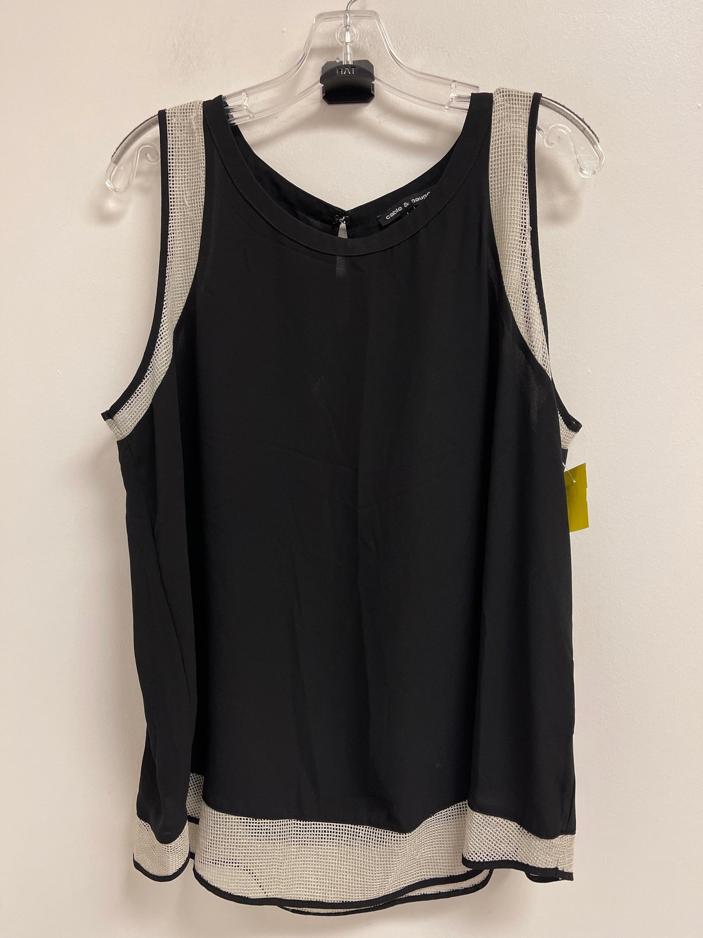 Top Sleeveless By Cable And Gauge In Black, Size: L