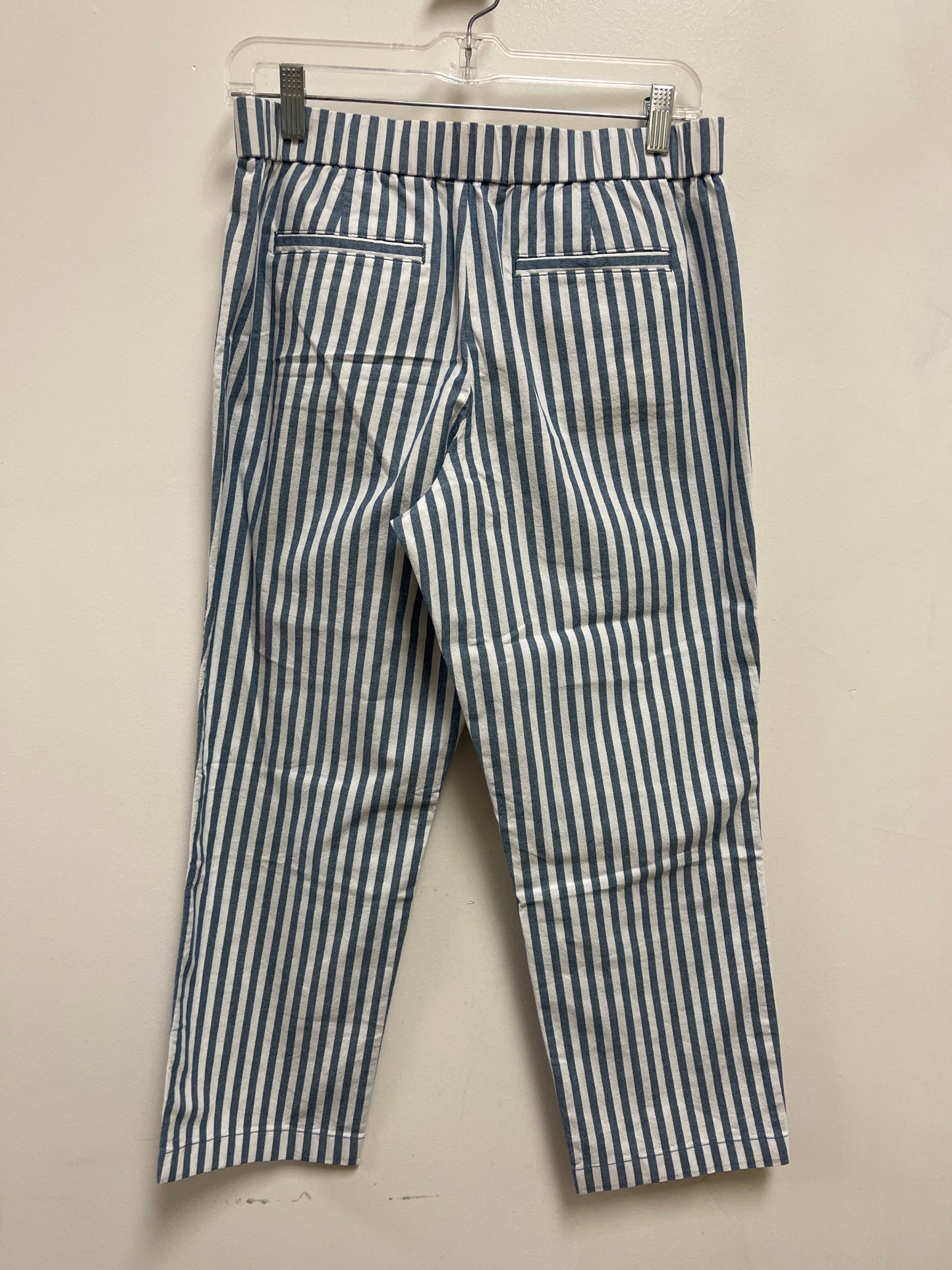 Pants Cropped By Lands End In Blue, Size: 8