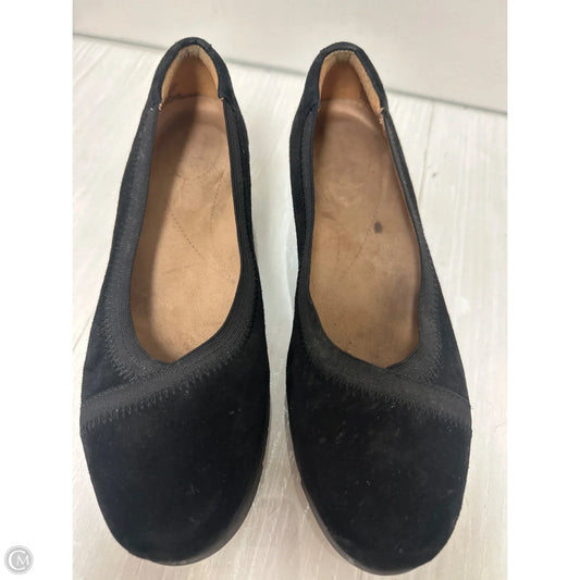 Shoes Flats By Clarks In Black, Size: 6