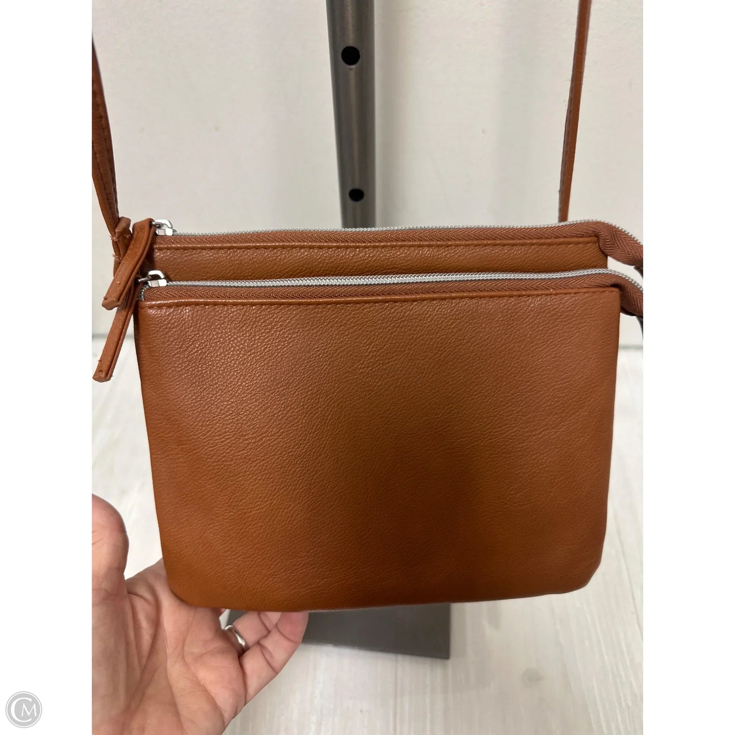 Crossbody By Clothes Mentor, Size: Medium