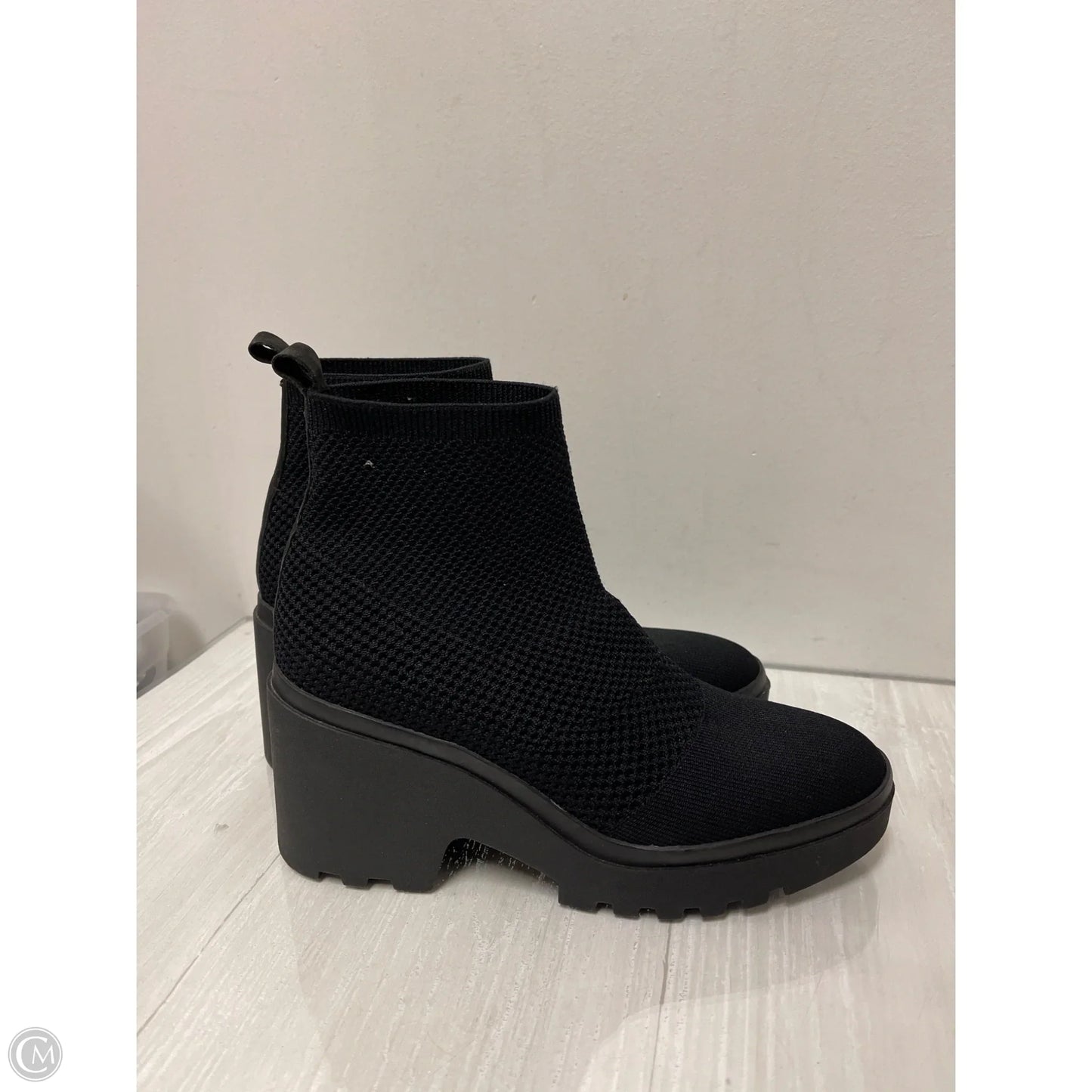 Boots Ankle Flats By Eileen Fisher In Black, Size: 9.5