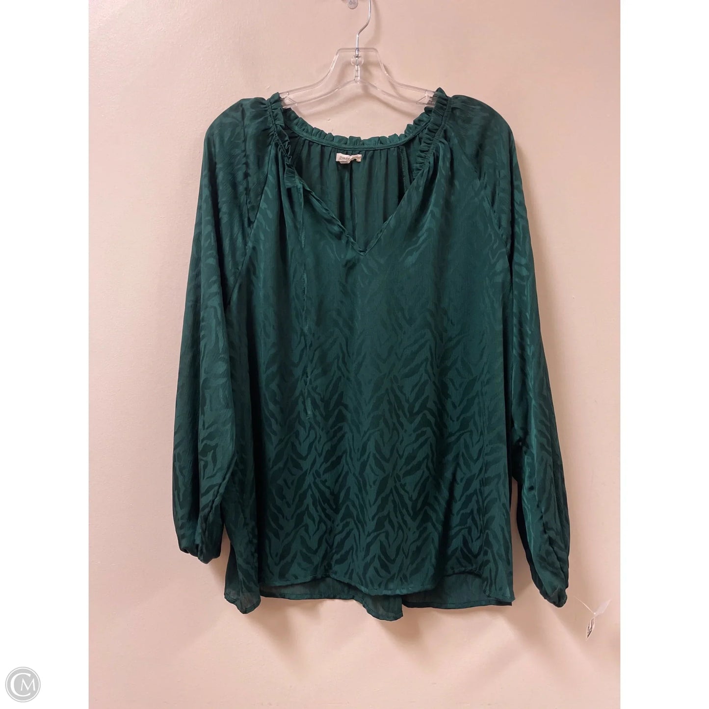 Top Long Sleeve By Maurices In Green, Size: Xl
