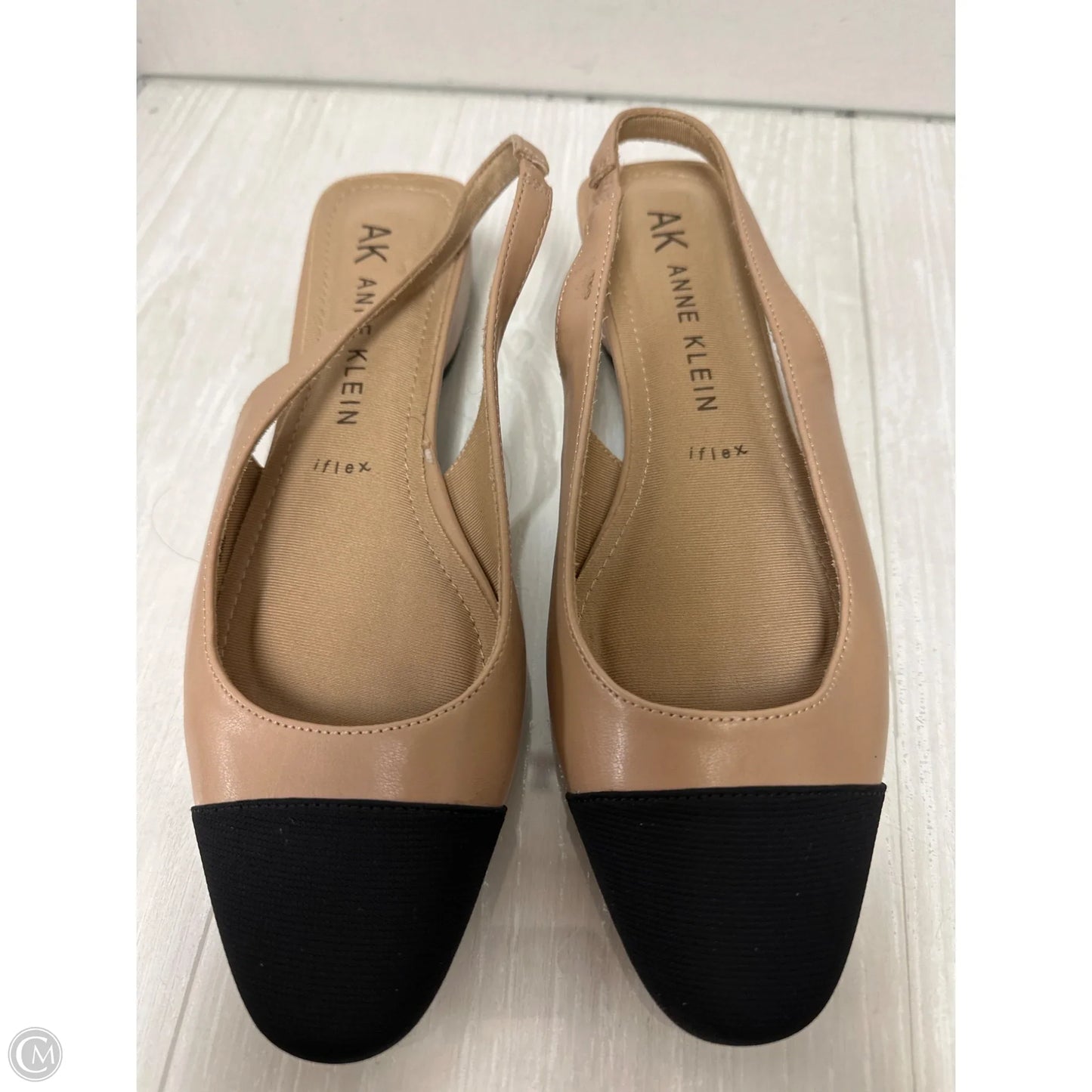 Shoes Flats By Anne Klein In Tan, Size: 9