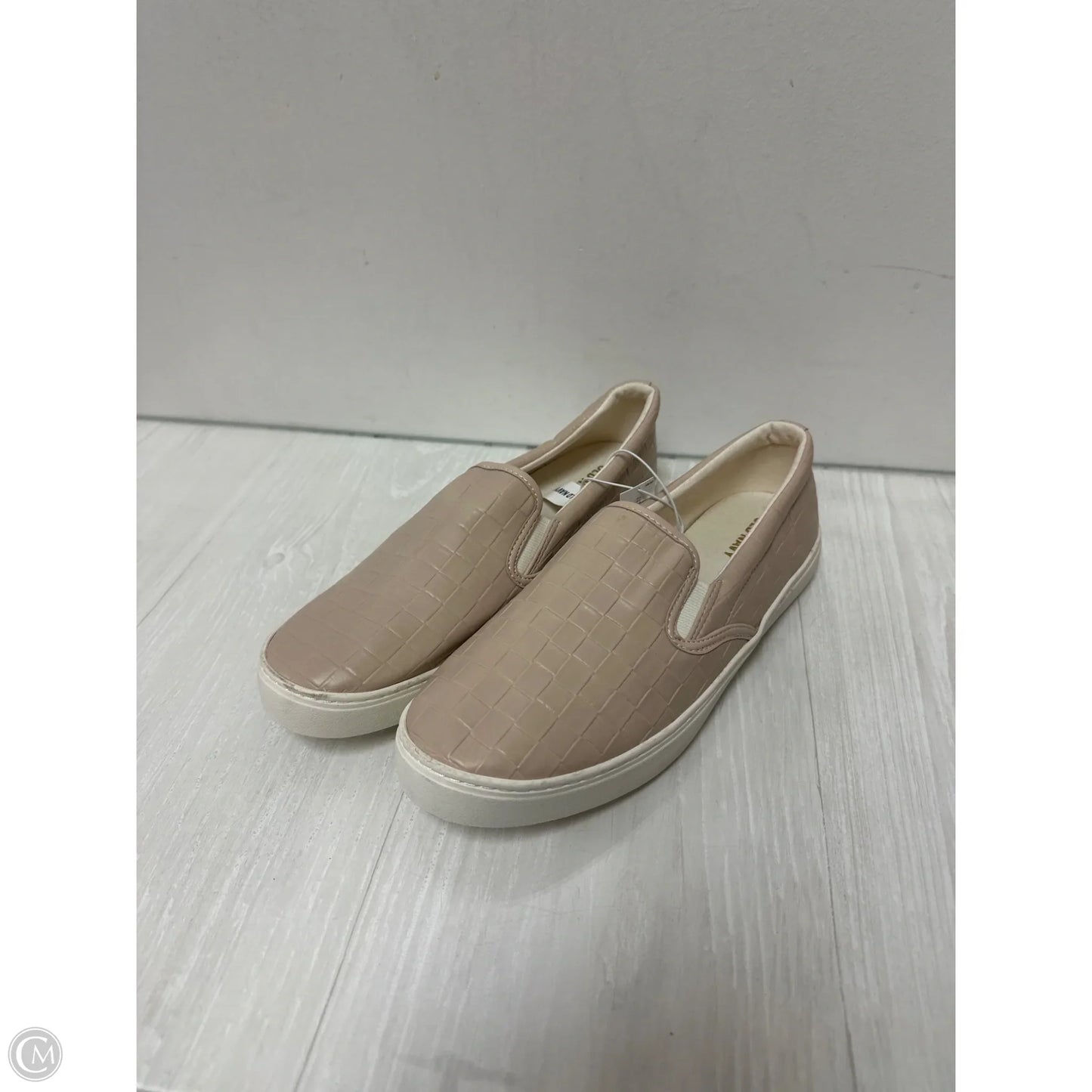 Shoes Flats By Old Navy In Cream, Size: 9