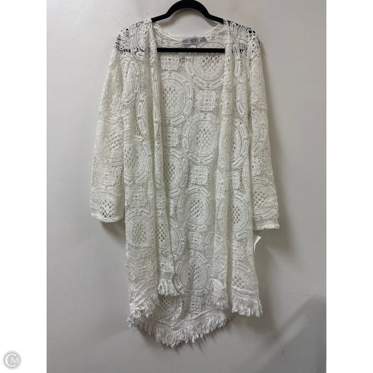 Kimono By Clothes Mentor In White, Size: M