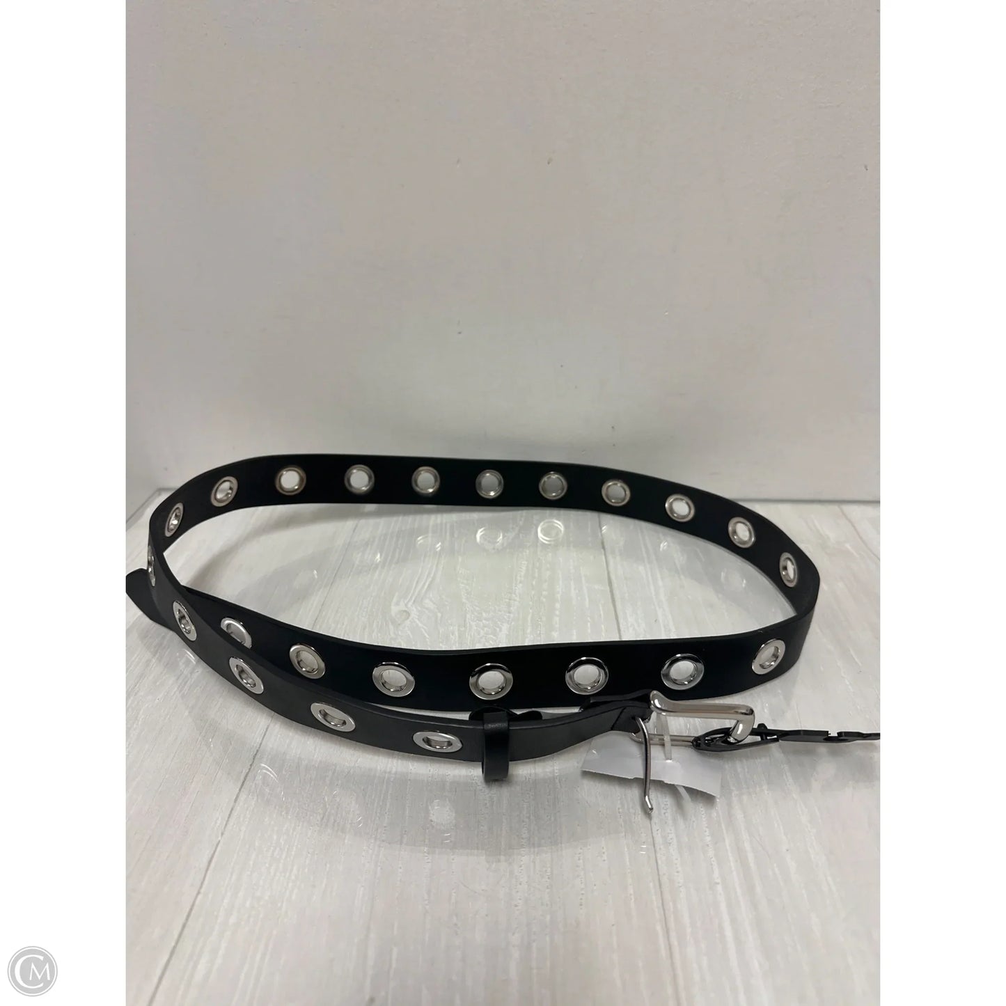 Belt By Clothes Mentor, Size: Medium