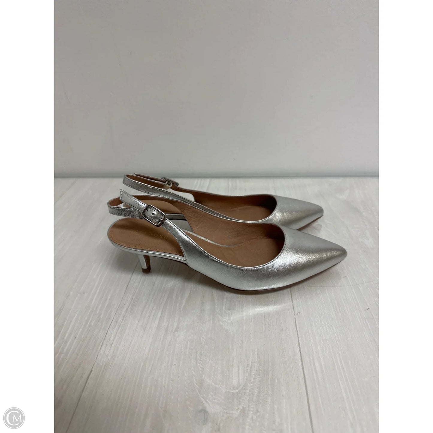 Shoes Heels Kitten By Halogen In Silver, Size: 6