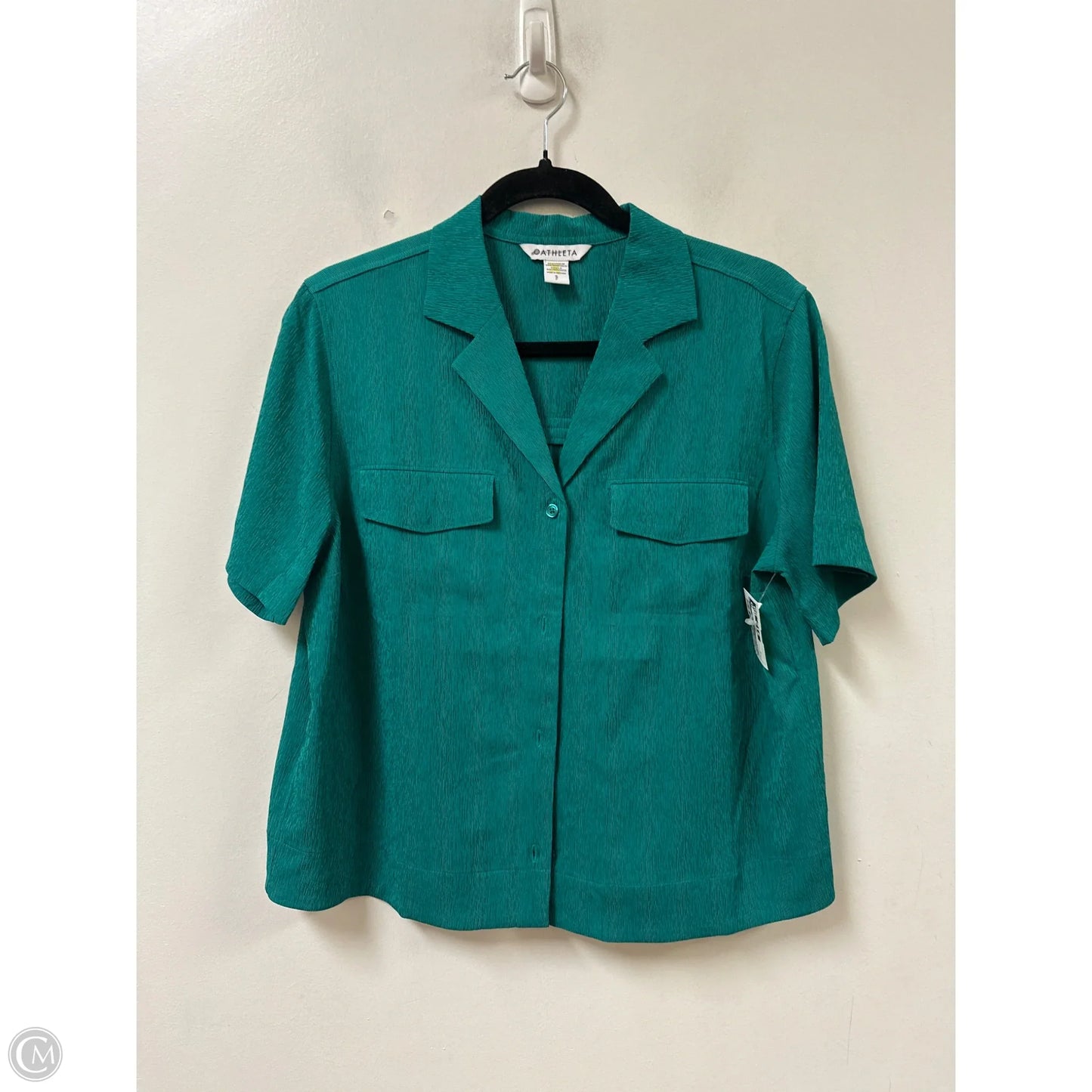 Top Short Sleeve By Athleta In Green, Size: S