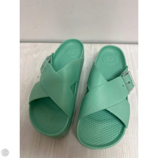 Sandals Flats By Totes In Green, Size: 8