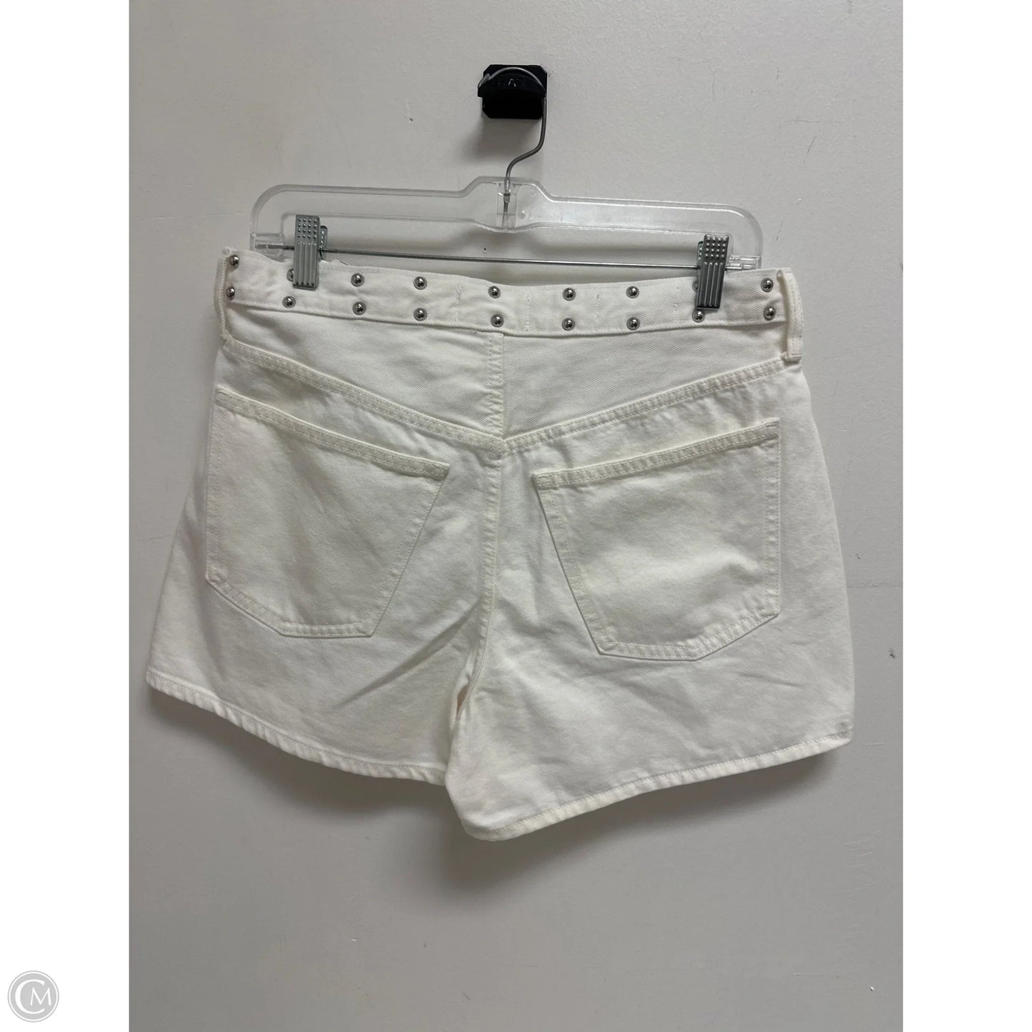 Shorts By Universal Thread In Cream, Size: 6