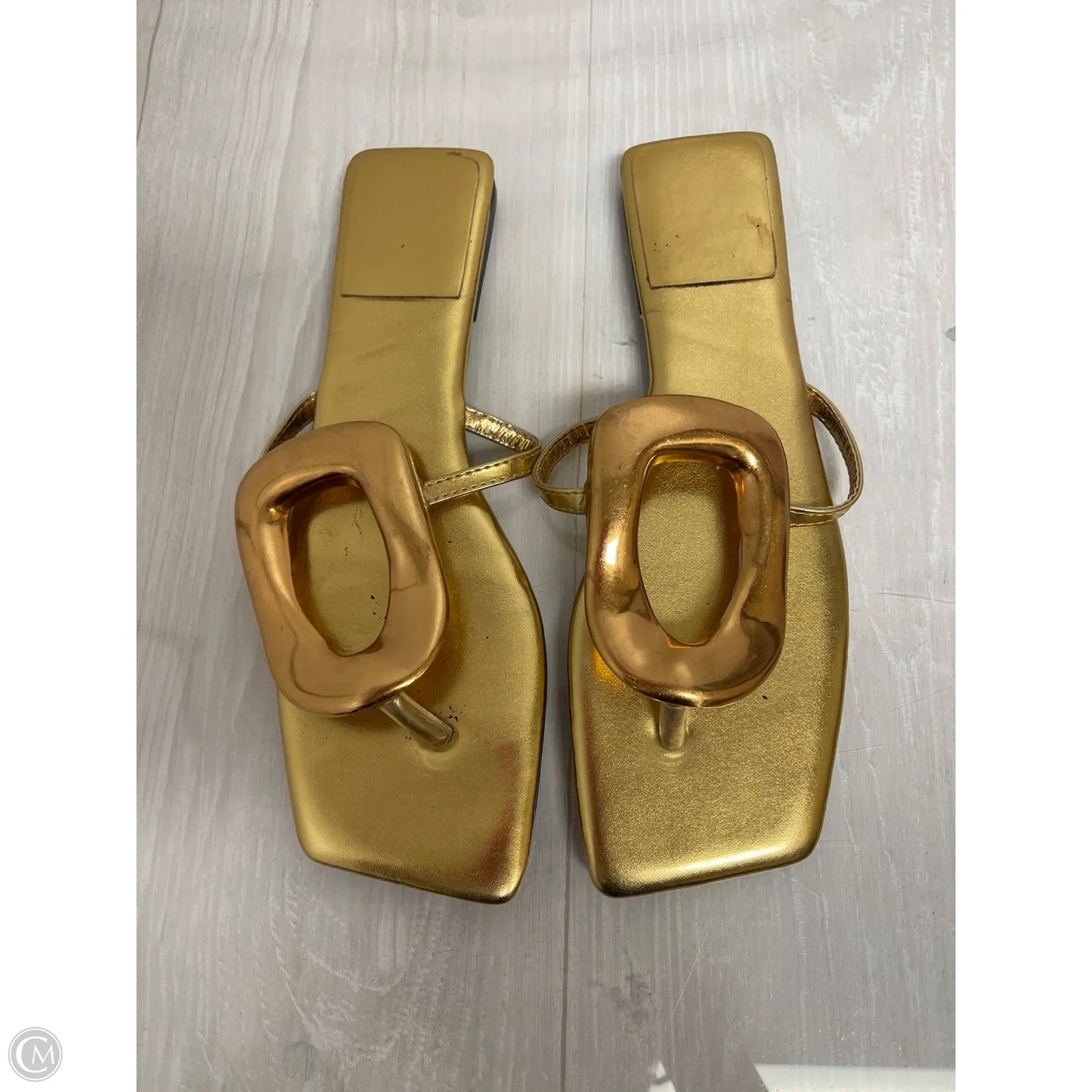 Sandals Flip Flops By Clothes Mentor In Gold, Size: 7