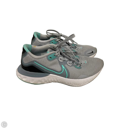 Shoes Athletic By Nike In Grey, Size: 8