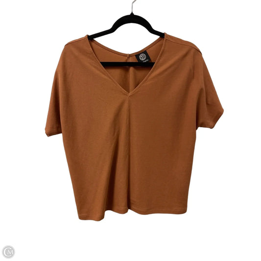 Top Short Sleeve By Bobeau In Brown, Size: M