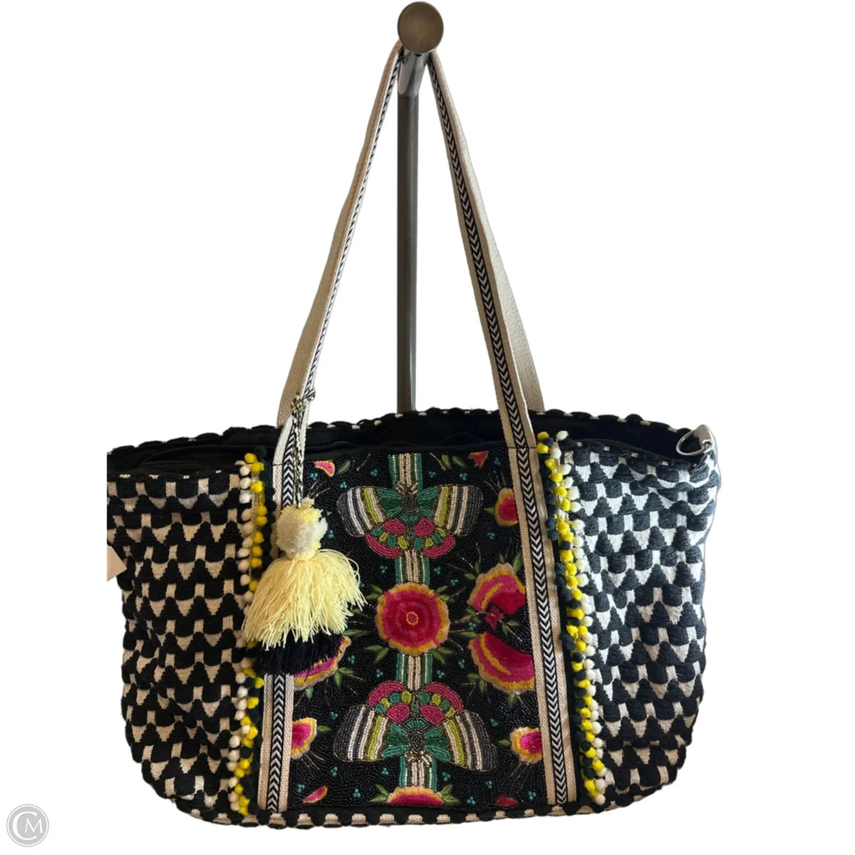 Tote By America & Beyond, Size: Medium